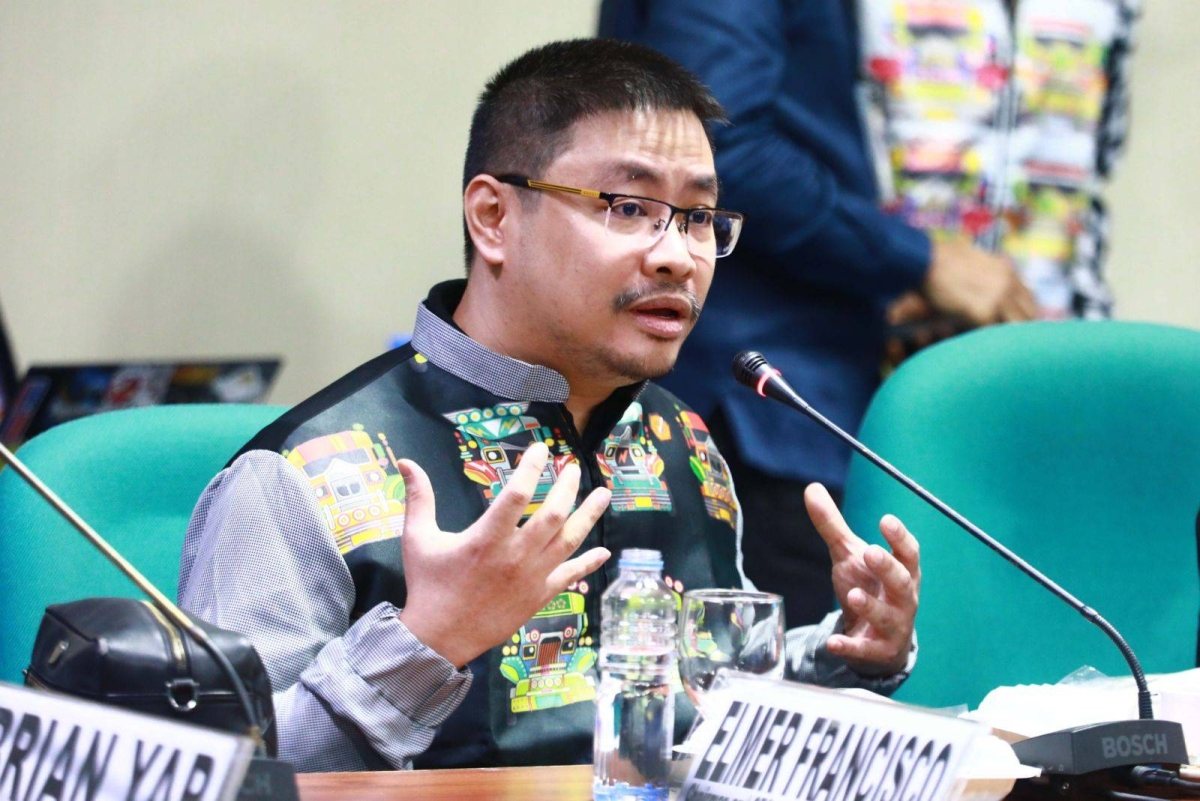 Elmer Francisco at a Congressional hearing